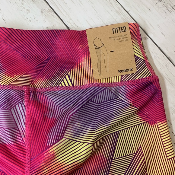 Reebok shorts size XS pink geometric NWT - Picture 6 of 8